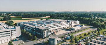 An arvato site with photovoltaic systems on the roof 